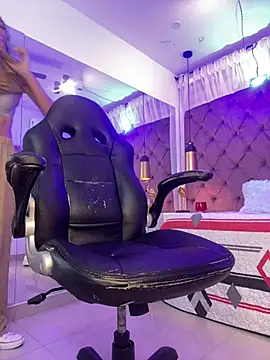 Chat XXX Live Auri__