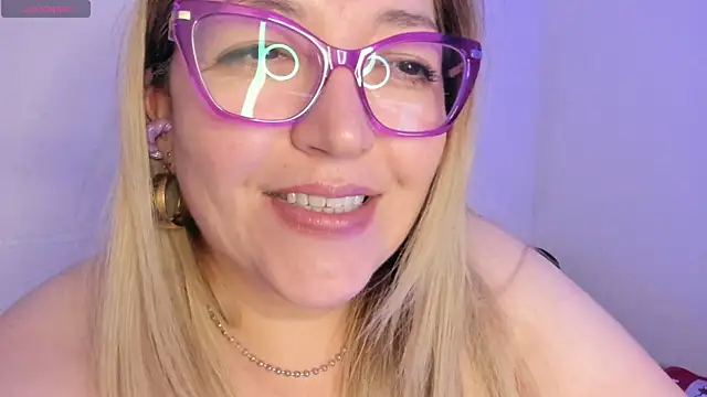 Naty_Mature_'s Webcam Show