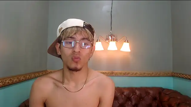 Juan_saul1 élő XXX-chatje