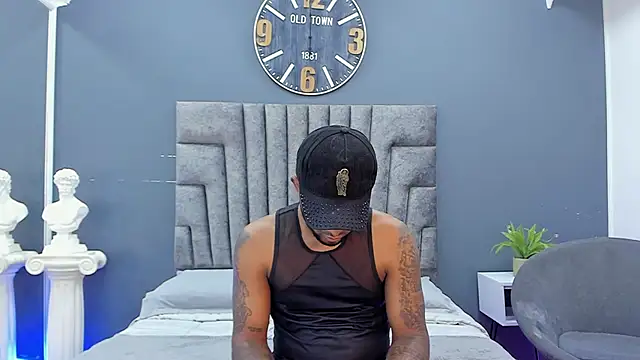 Robin_Rief Chat XXX in diretta