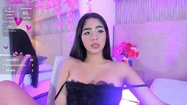 _kyraa_ webcam show