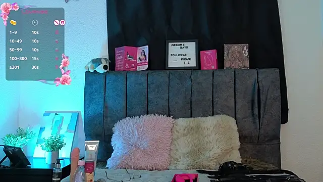 Pokazy przed kamerką – Emily_hall19