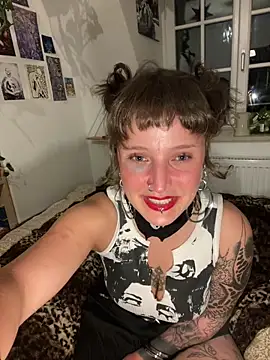 EmilieBraun's Live XXX Chat