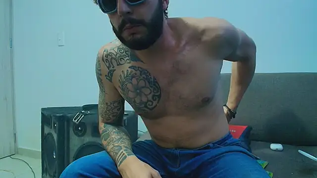 thomas_gun 现场XXX聊天