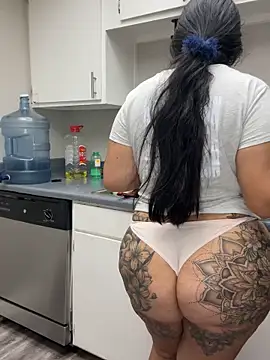 latina_curvy22's Webcam Show