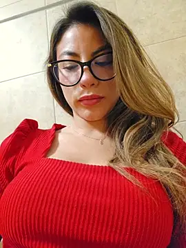 Show modela Karen_San_Miguel na web-kameri