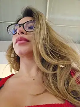 Pokazy przed kamerką – Karen_San_Miguel