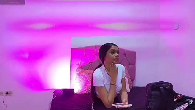 Valentina__Luxx's Webcam Show