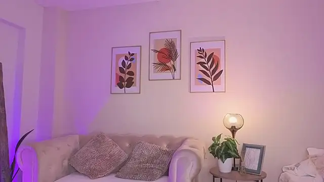 DahianaWalcott's Live XXX Chat
