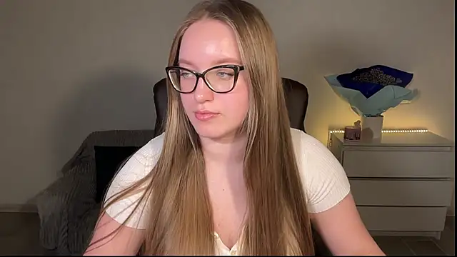 EvaMaddison's Live XXX Chat