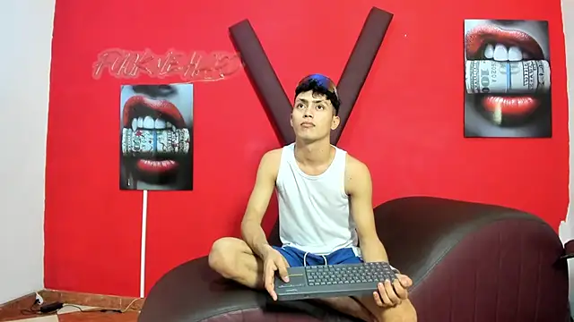 Webkamerová show AVENGER_BOYS2026