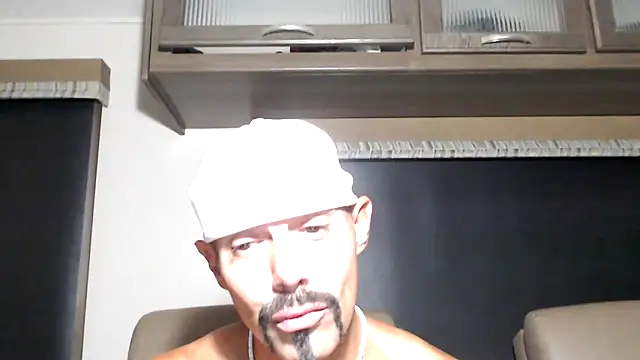 ThickD2C Live XXX-chat