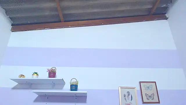 kimberlyvegaのライブXXXチャット