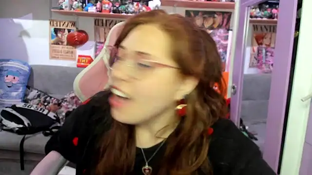 แชท XXX สดของ soficammy