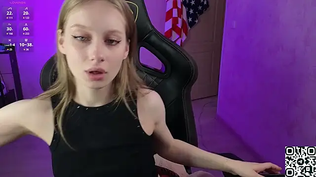 cyyberwhore 现场XXX聊天