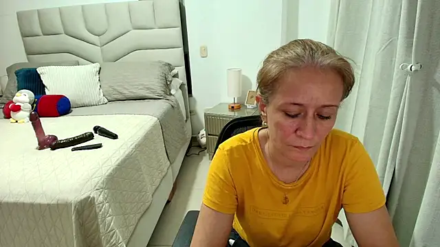 Chat XXX en directo de Naty_Stone