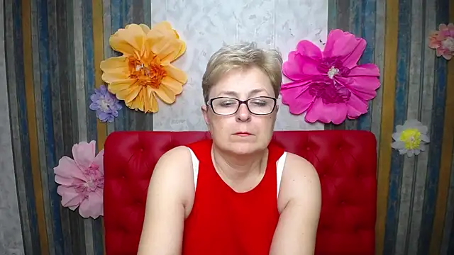 EmiliaGree's Live XXX Chat
