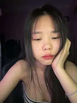 Živý XXX chat Salye1