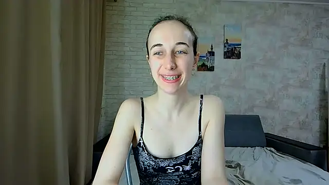 Anika_bloom Adlı Modelin Canlı XXX Sohbeti