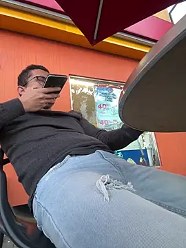 Kurtxxx22 Webcam Show
