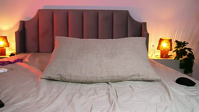 XXX chat uživo modela WowMila