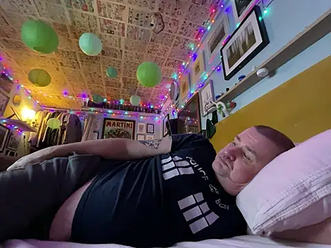 MyCockWantsYourWetVagina webcam show