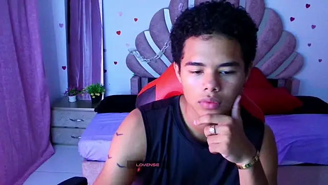 kael_fox live XXX chat