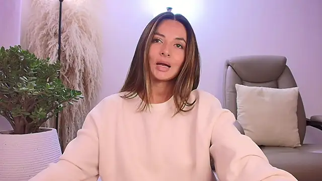 Briana_hill_ Webcam-Show