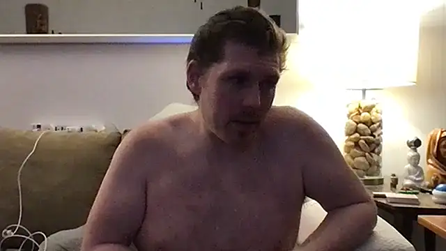 9VOLTT's Live XXX Chat