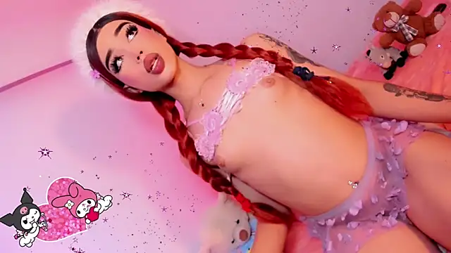 Miss-Saraii's Webcam Show