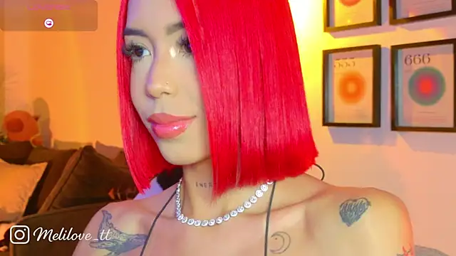 MelyTaylor_ élő XXX-chatje