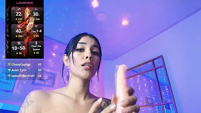Show modela alana_spark na web-kameri