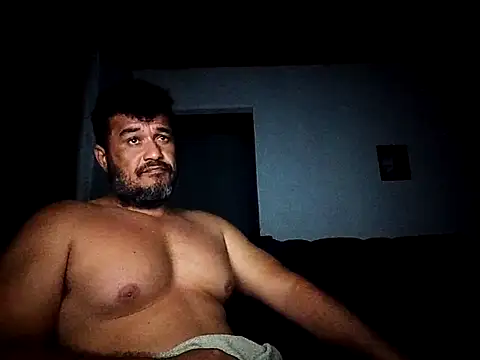 tarra122 élő XXX-chatje