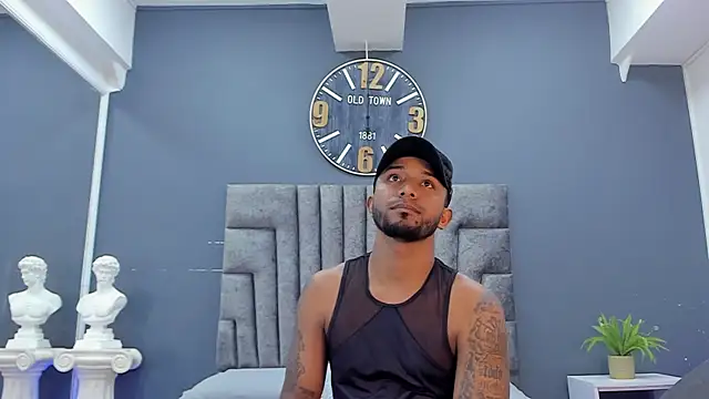XXX chat uživo modela Robin_Rief
