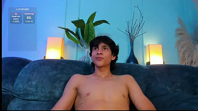 Chat +18 de Cheys_Mast ao vivo