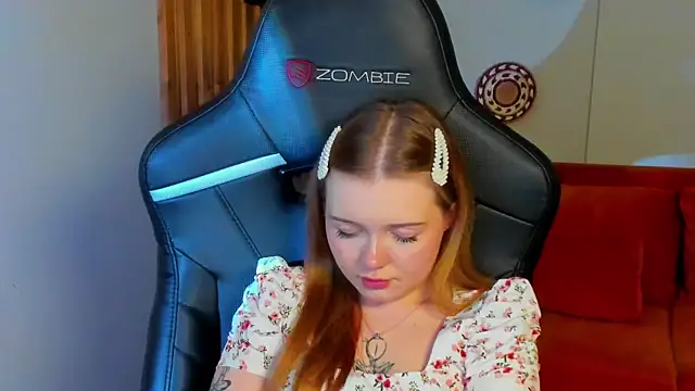 Chat XXX en directo de ElinaVale