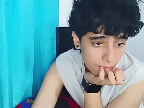 LatinHeatX22 Webcam show