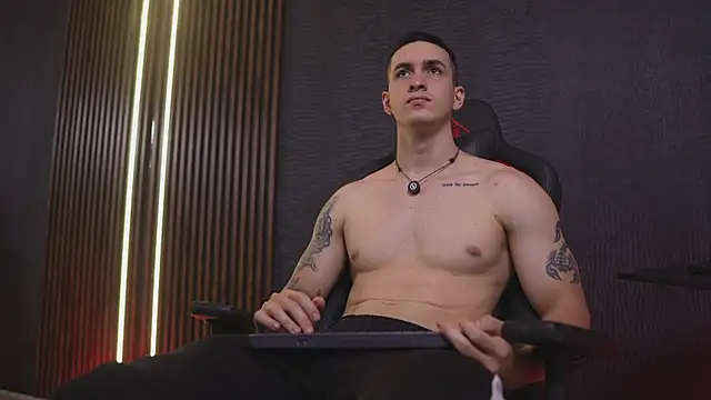 JacksonOlsenn webcam show