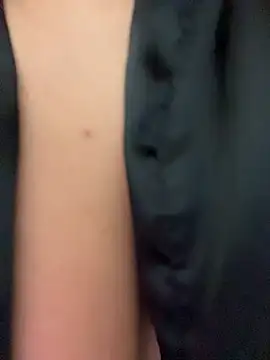 NaughtyNinnaXXX Show in webcam
