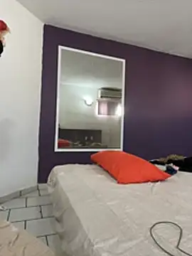 Show modela mazerhot na web-kameri