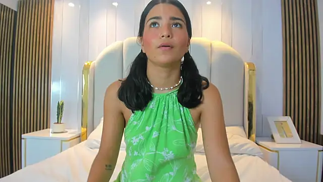 Hana_Queen_ Adlı Modelin Web Kamerası Şovu