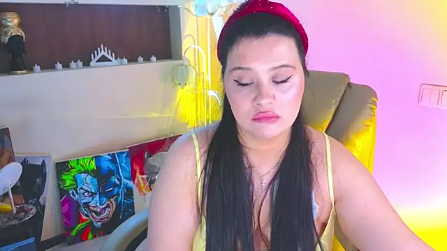 Malika_uAngel élő XXX-chatje