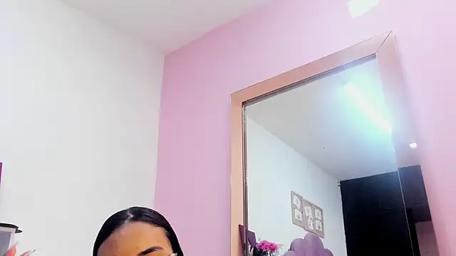 afroditaevans_のライブXXXチャット