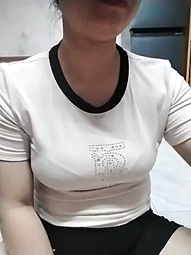 Girl_lovebaby 在線直播表演