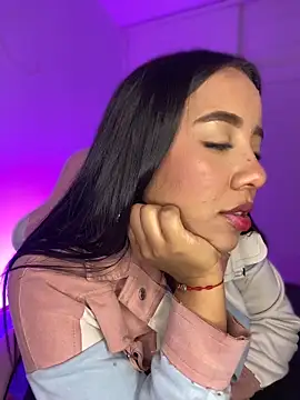 Pokazy przed kamerką – _PRETTYANGEL_