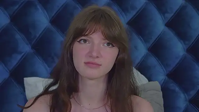 SophiaProve's Live XXX Chat