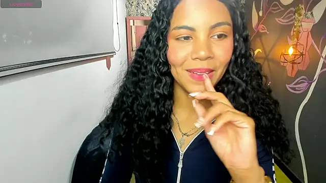 Chatroom XXX en direct de Chloe_Harper__