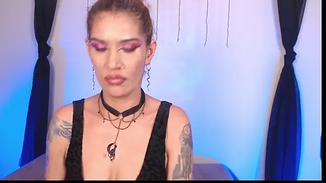 Živý XXX chat Agatha_Tenebris