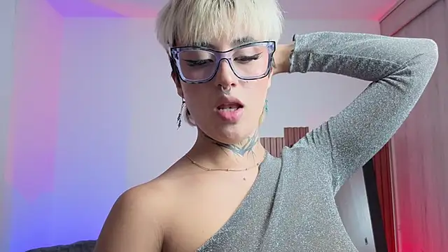 Rebeka-baker 现场XXX聊天