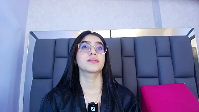 Amy_wats0n Adlı Modelin Canlı XXX Sohbeti